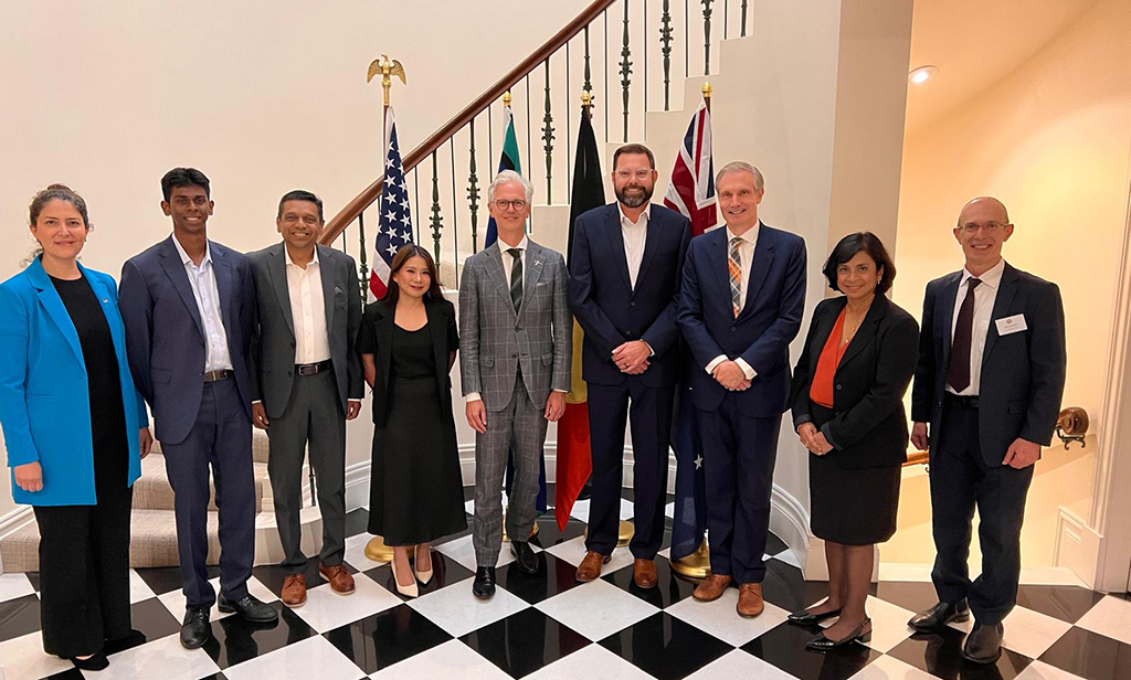 Jeremy Cornforth, U.S. Consul General in Sydney, with Registrar Corp team