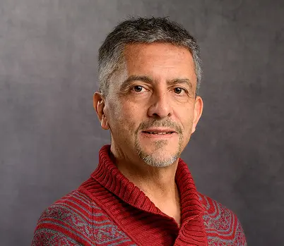 Carlos Anzueto mobile